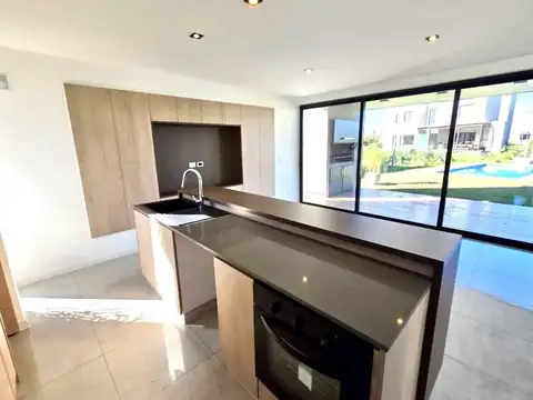 Casa en Alquiler A Estrenar