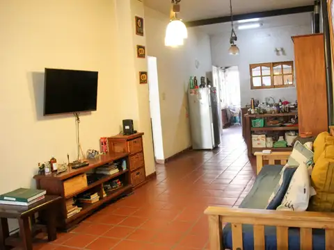 Depto Tipo Casa en Venta en Lomas De Zamora, USD 110.000