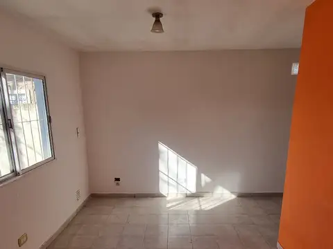 Casa en Venta en Capitan Bermudez, USD 28.000