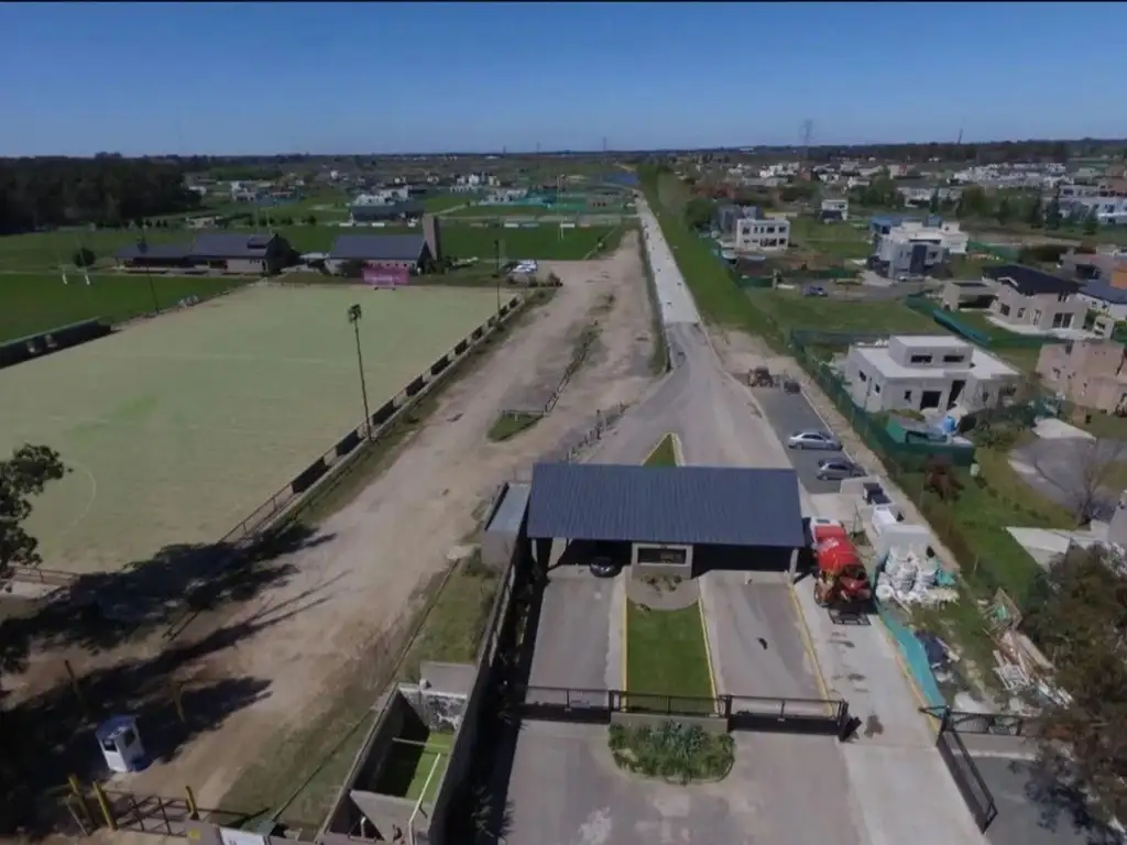 Casa en Venta - Country Club Manuel Belgrano