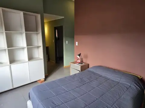 Casa en Venta con 4 cocheras