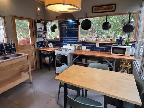 Casa 6 ambientes con 3 baños