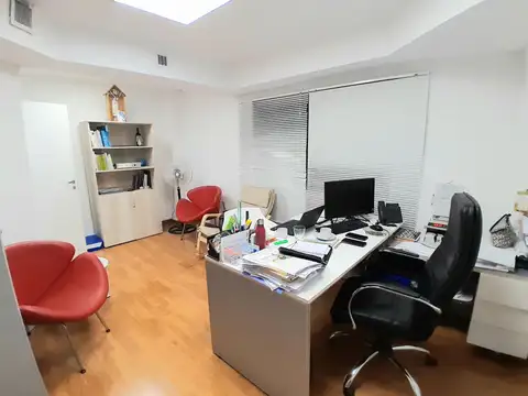 Oficina en Venta 50 años