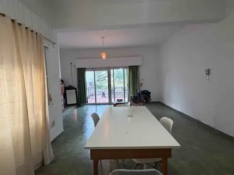 PH EN VENTA EN PERGAMINO CON PATIO