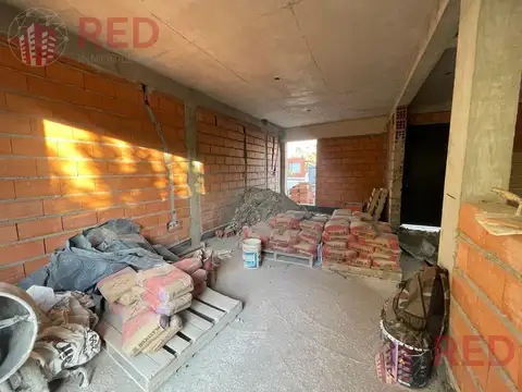 Vende Casa en Pozo - Barrio Florido, Cipolletti