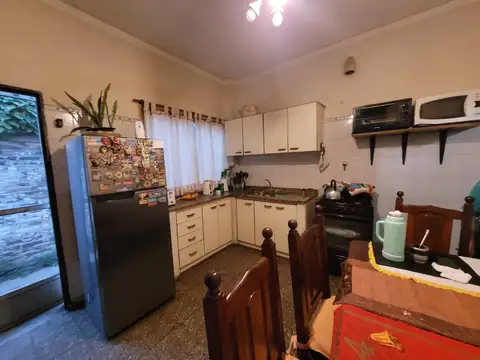 Casa en Venta con 5 cocheras