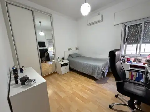 Casa 6 ambientes con 2 baños