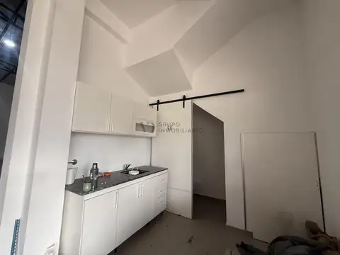Galpon en Alquiler 10  mts Fondo