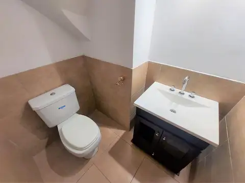 Casa 3 ambientes con 2 baños