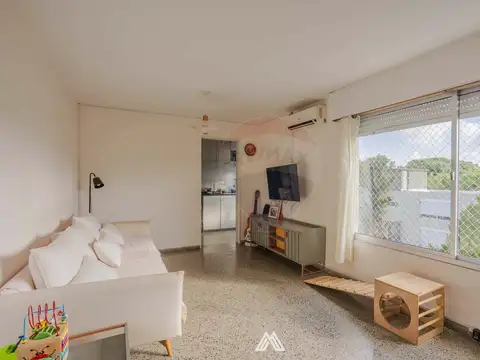 SE VENDE APTO EN COOPERATIVA MALVIN NORTE 3 DORM