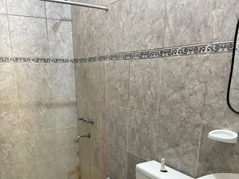 Casa en Alquiler en Burzaco, $ 420.000