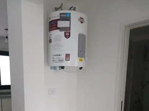 Cardoso 2300, Piso 1