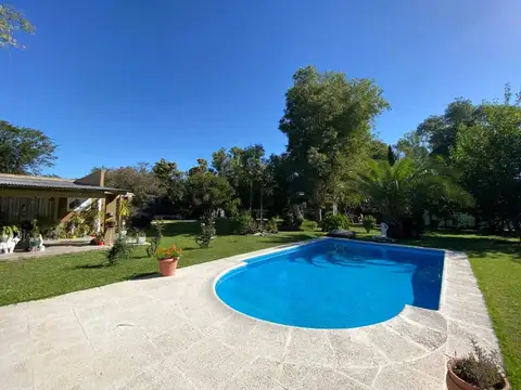 Casa en Alquiler en Parque Jularó, USD 1.600
