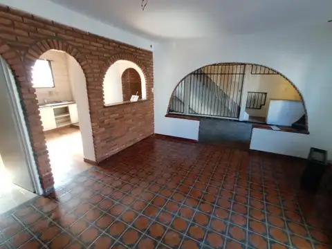 Depto Tipo Casa 4 ambientes con 3 baños