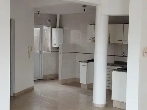 Amplio dpto 2 dormitorios