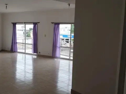 Amplio dpto 2 dormitorios