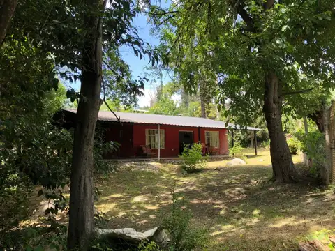 SE VENDE CASA 4 AMBIENTES EL RODEO CERCA MASTIL