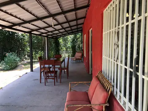 SE VENDE CASA 4 AMBIENTES EL RODEO CERCA MASTIL