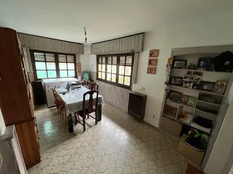 Casa 3 ambientes con 2 baños