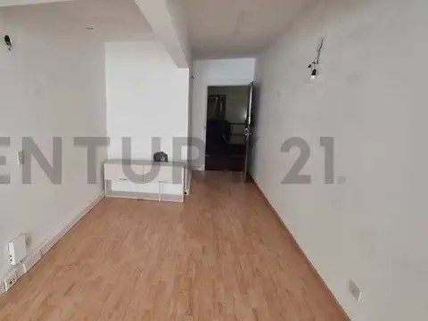 BARRIO NORTE - VENTA OFICINA