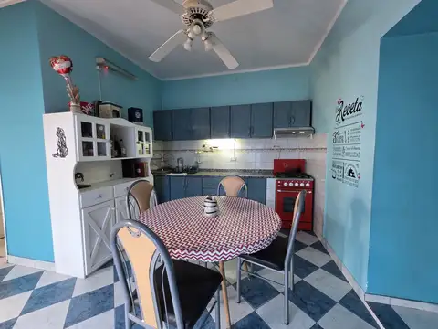 VENTA CASA 4 AMBIENTES CON TERRAZA EN TROPEZÓN