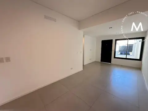 Depto Tipo Casa 2 ambientes con 1 baño