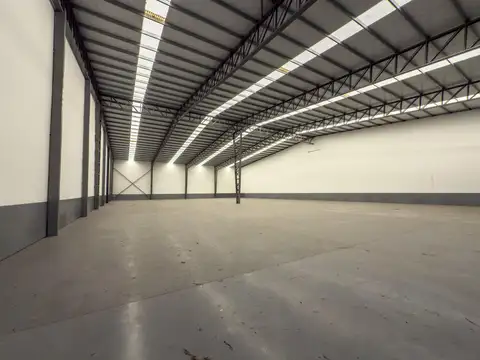 Galpon en Alquiler 75  mts Frente