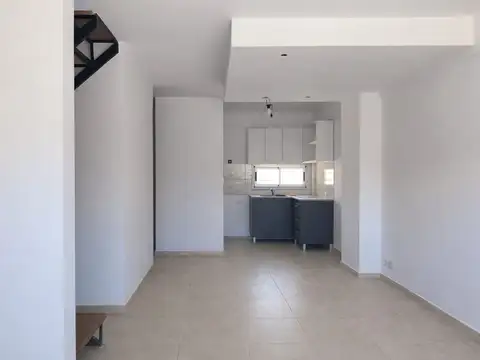 DUPLEX - PH EN VENTA EN BERAZATEGUI