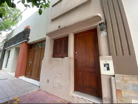 Casa en Barrio 9 de Julio