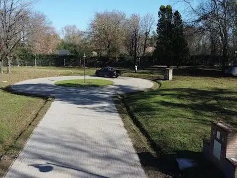 Terreno en Venta 27  mts Fondo