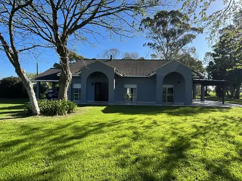 Quinta en Alquiler Temporal con 4 cocheras