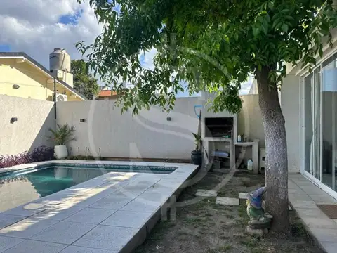 Casa en Alquiler 1 año