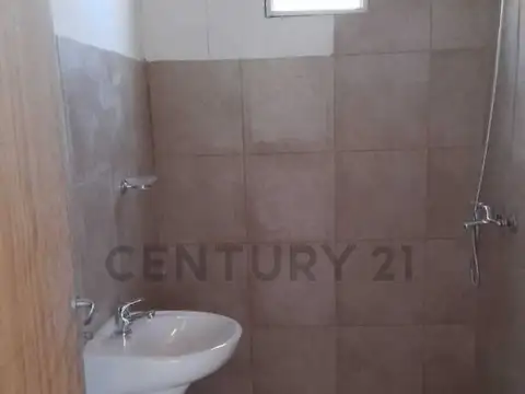 Casa 2 ambientes con 1 baño