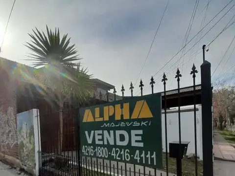 Calle 12 esquina 136 100