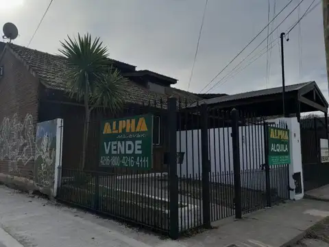 Dúplex de 3 amb. con entrada p/ auto en venta
