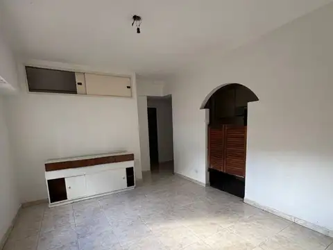 Depto Tipo Casa en Alquiler 40 años