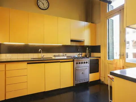 Depto Tipo Casa en Venta de 5 ambientes
