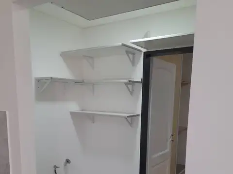 Departamento en Alquiler en Piñeyro, $ 600.000
