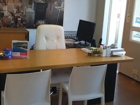 Oficina en Venta al Este