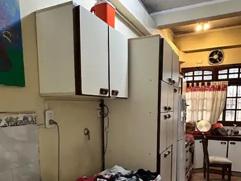 Oficina 4 ambientes con 1 baño