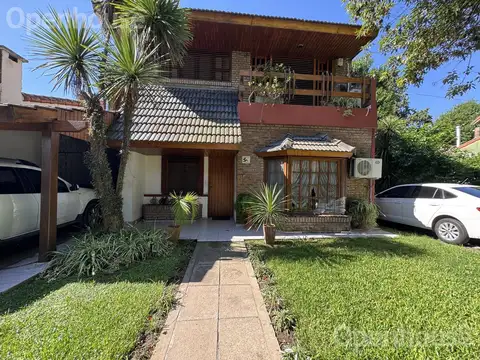 Casa en venta en Don Toracuato apta credito hipotecario