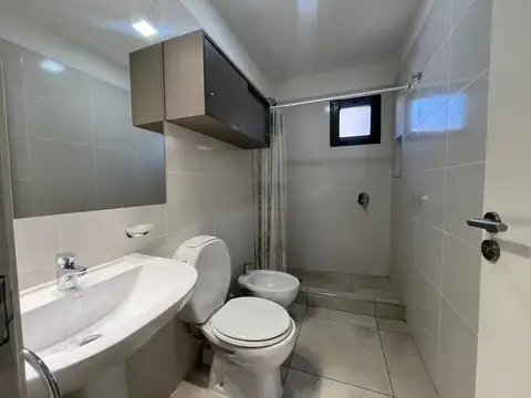 Departamento en Alquiler con 1 cocheras