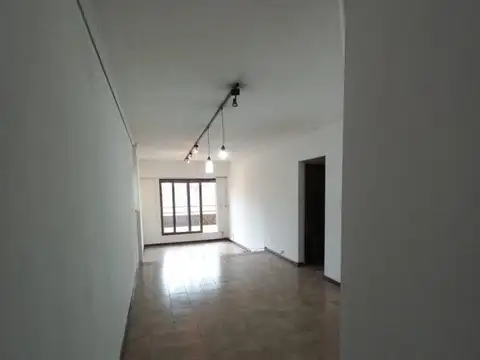 "DEPARTAMENTO 4 AMB CON COCHERA Y BAULERA  APTO CREDITO."