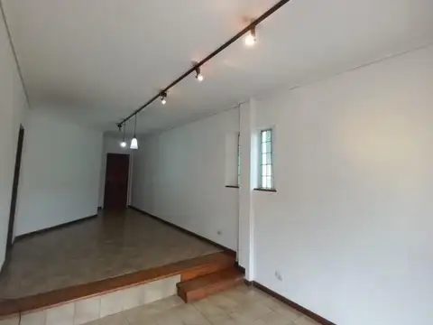 "DEPARTAMENTO 4 AMB CON COCHERA Y BAULERA  APTO CREDITO."