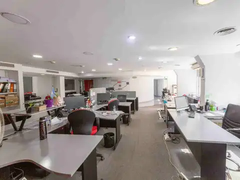 Oficina en Venta con 1 cochera