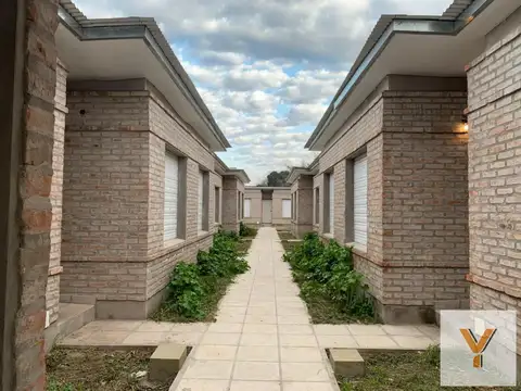 Depto Tipo Casa 2 ambientes con 1 baño