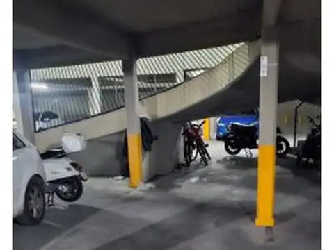 Cochera doble en venta  (acepto permuta)