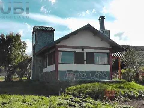 COMPLEJO DE 2 CABAÑAS Y GALPÓN A ORILLAS DEL RIO CHIMEHUIN HUECHULAFQUEN NEUQUÉN