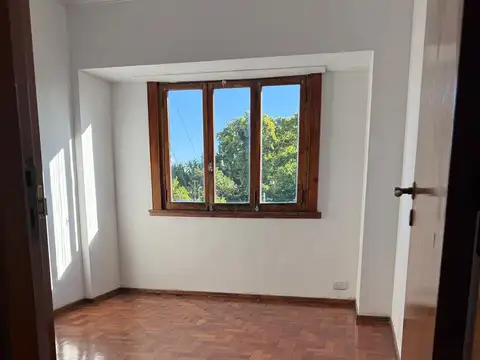 Depto Tipo Casa 4 ambientes con 1 baño