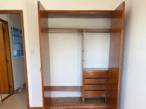 Depto Tipo Casa en Venta 50 años